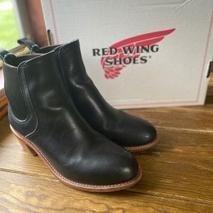 Red Wing Boots - Womens - Black - Size 9 - Heeled Chelsea Boot - Leather